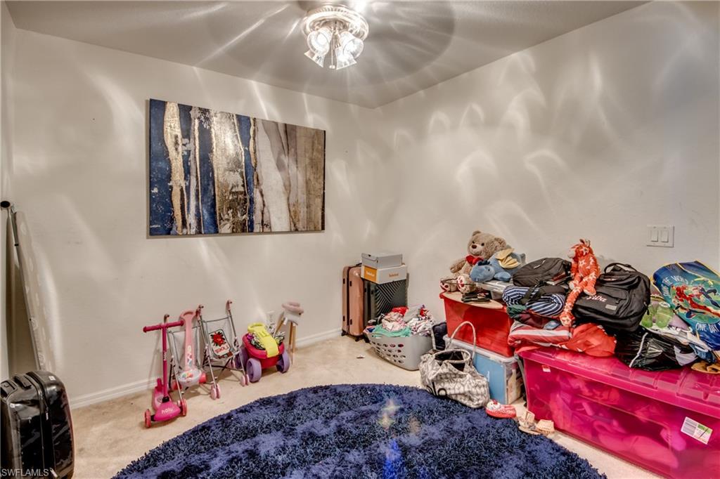 COLONNADE AT FORUM - Residential