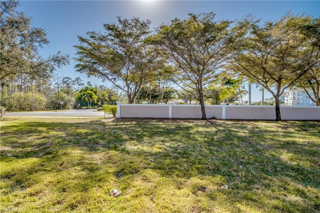 COLONNADE AT FORUM - Residential