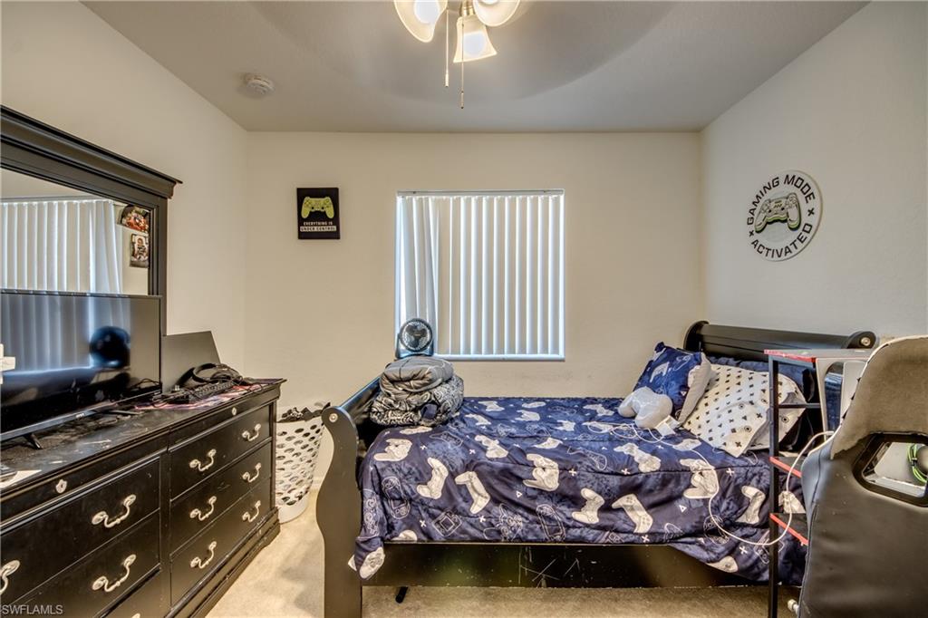 COLONNADE AT FORUM - Residential