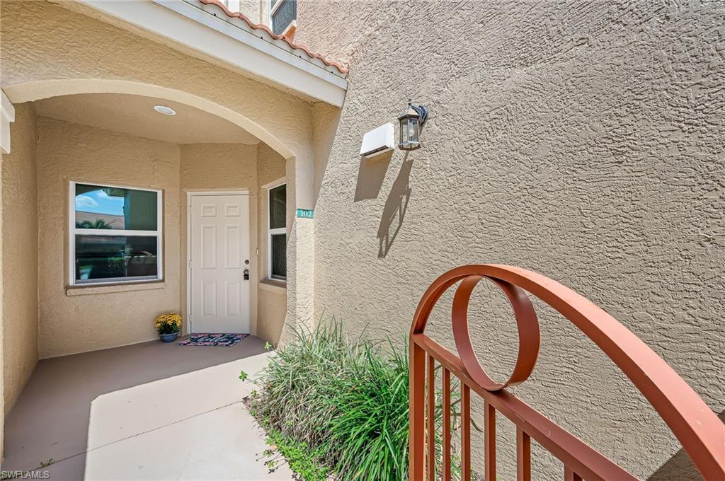 6765 Huntington Lakes CIR 102