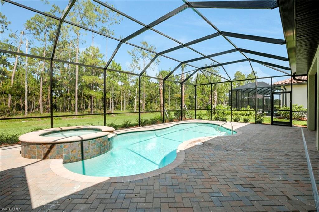 HAMPTON PARK - Residential