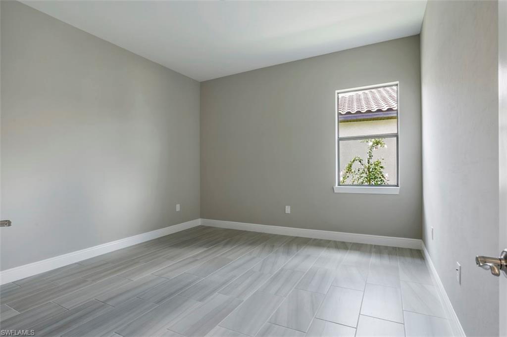 HAMPTON PARK - Residential