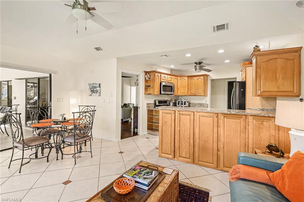 CRESCENT LAKE ESTATES - Residential Lease