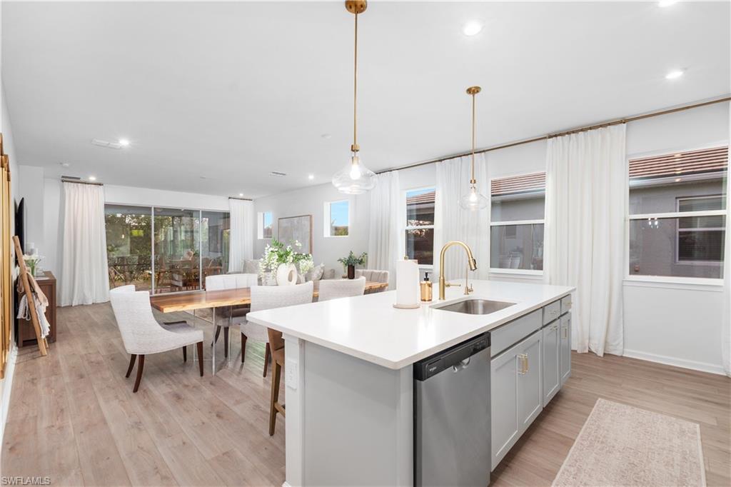 BONAVIE COVE - Residential