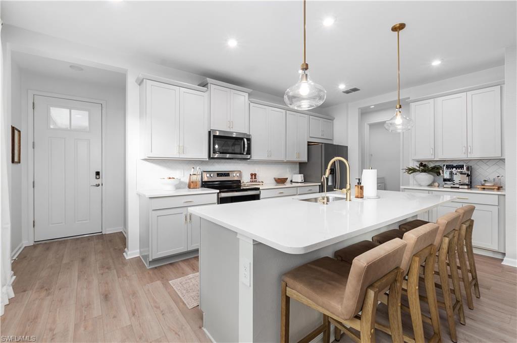 BONAVIE COVE - Residential