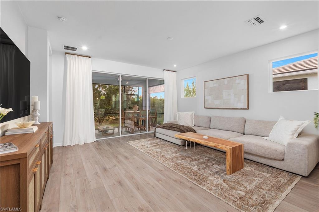 BONAVIE COVE - Residential