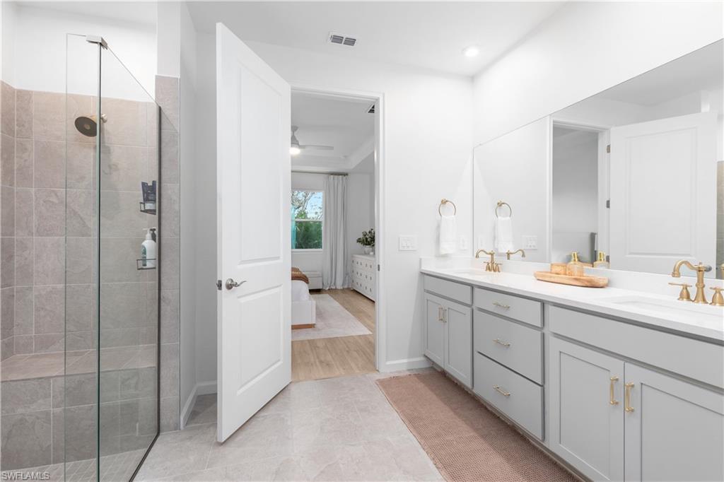 BONAVIE COVE - Residential