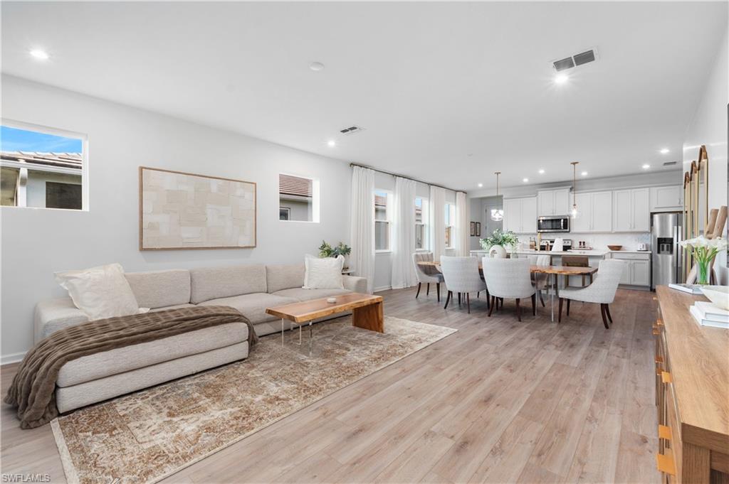 BONAVIE COVE - Residential