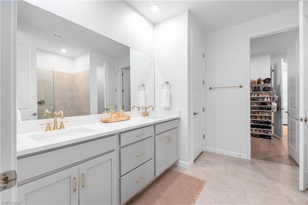 BONAVIE COVE - Residential