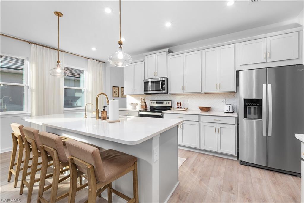 BONAVIE COVE - Residential