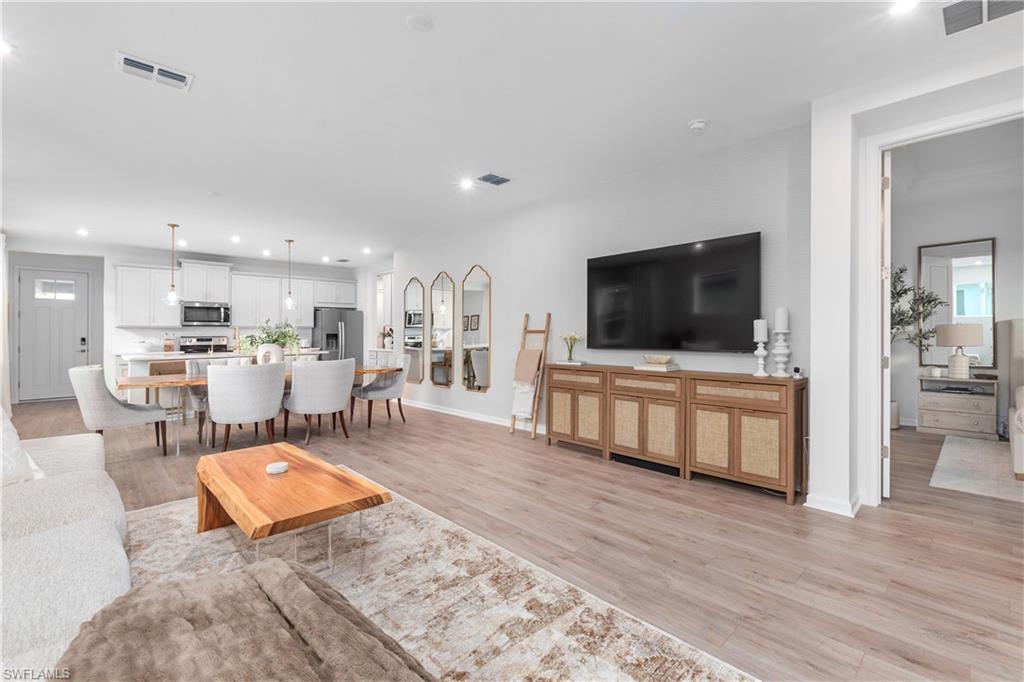 BONAVIE COVE - Residential