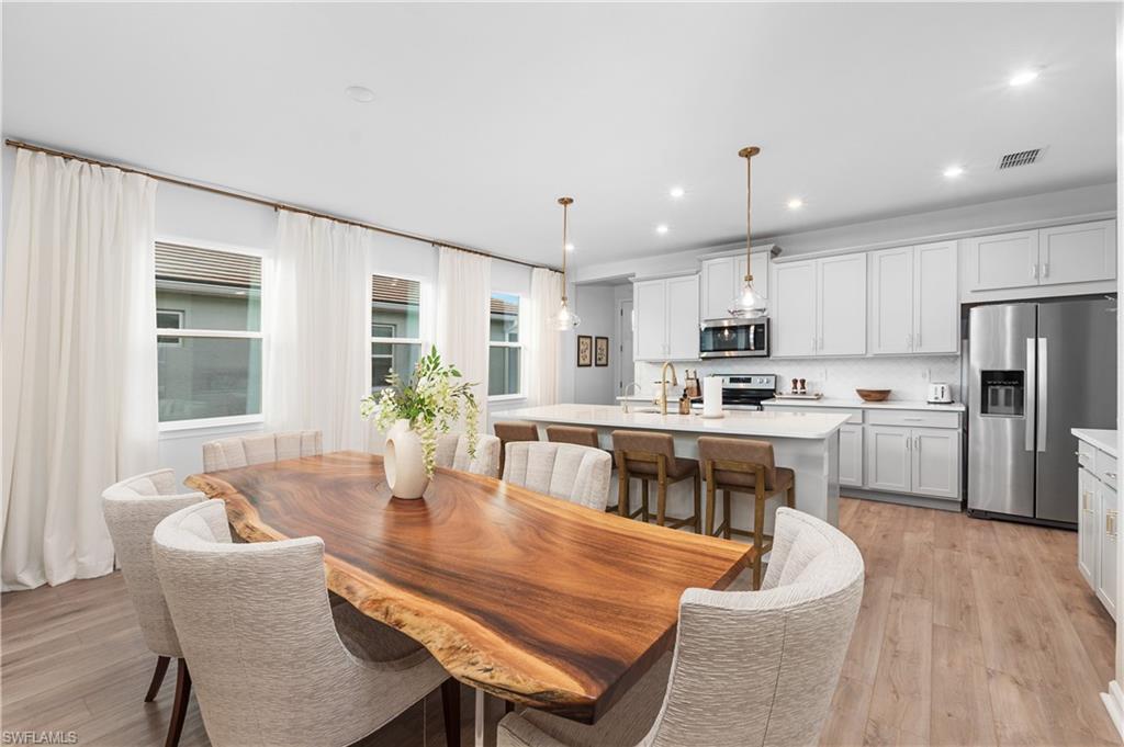 BONAVIE COVE - Residential