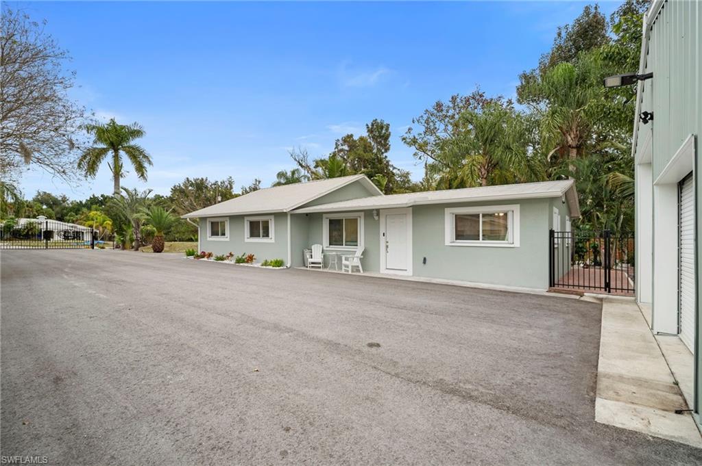 LITTLE GROVES - Residential