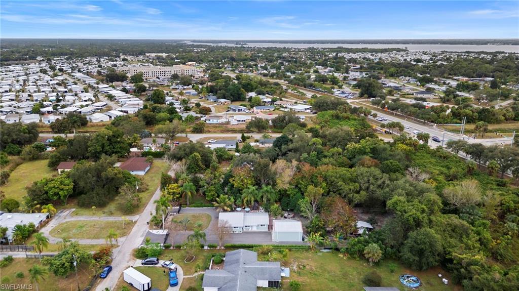 LITTLE GROVES - Residential