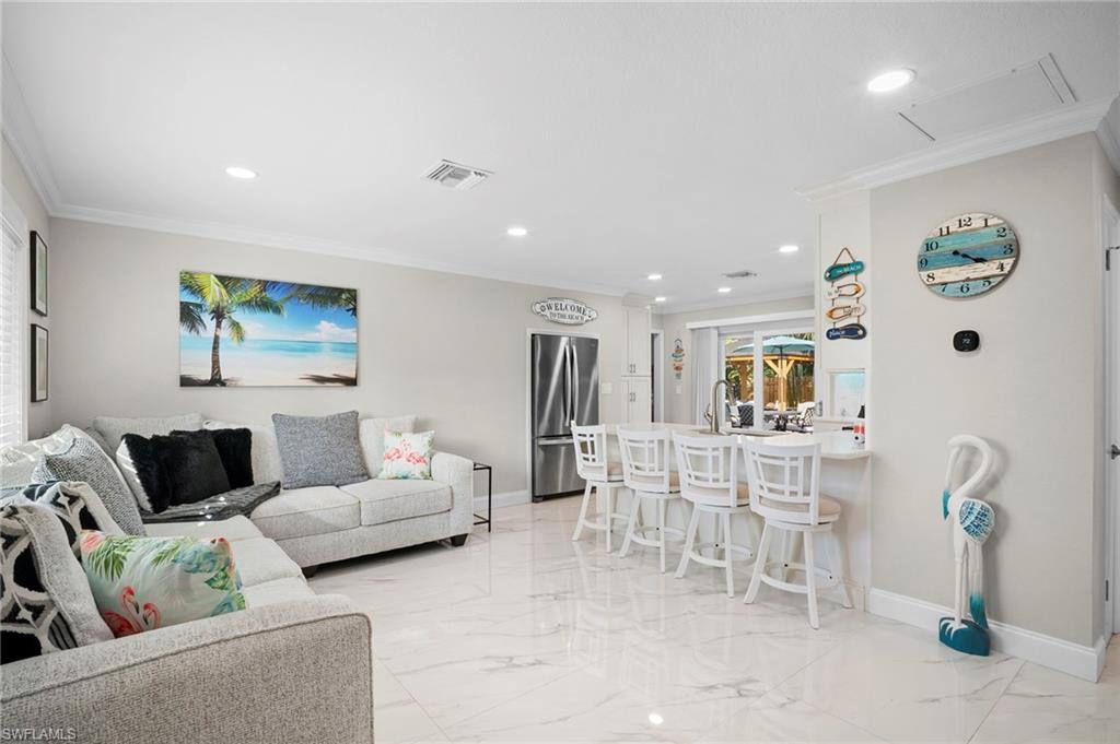 LITTLE GROVES - Residential