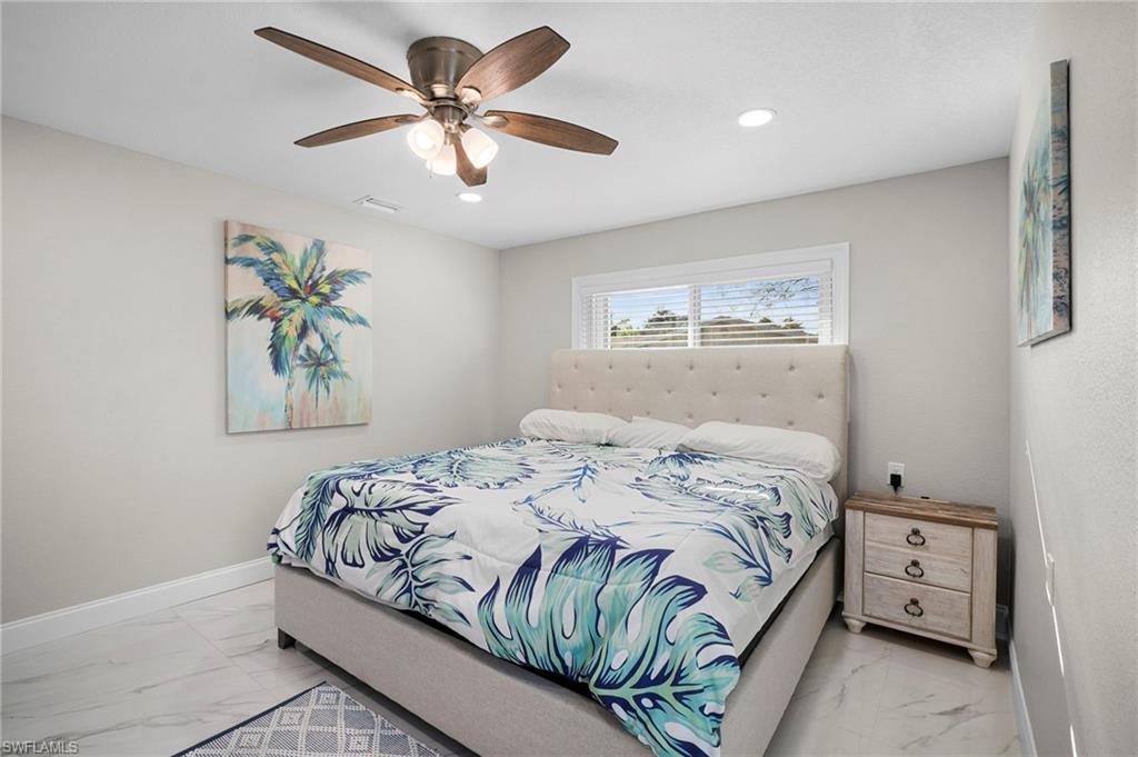 LITTLE GROVES - Residential