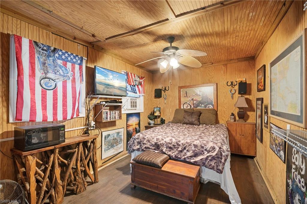 LITTLE GROVES - Residential