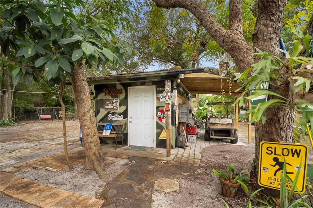 LITTLE GROVES - Residential