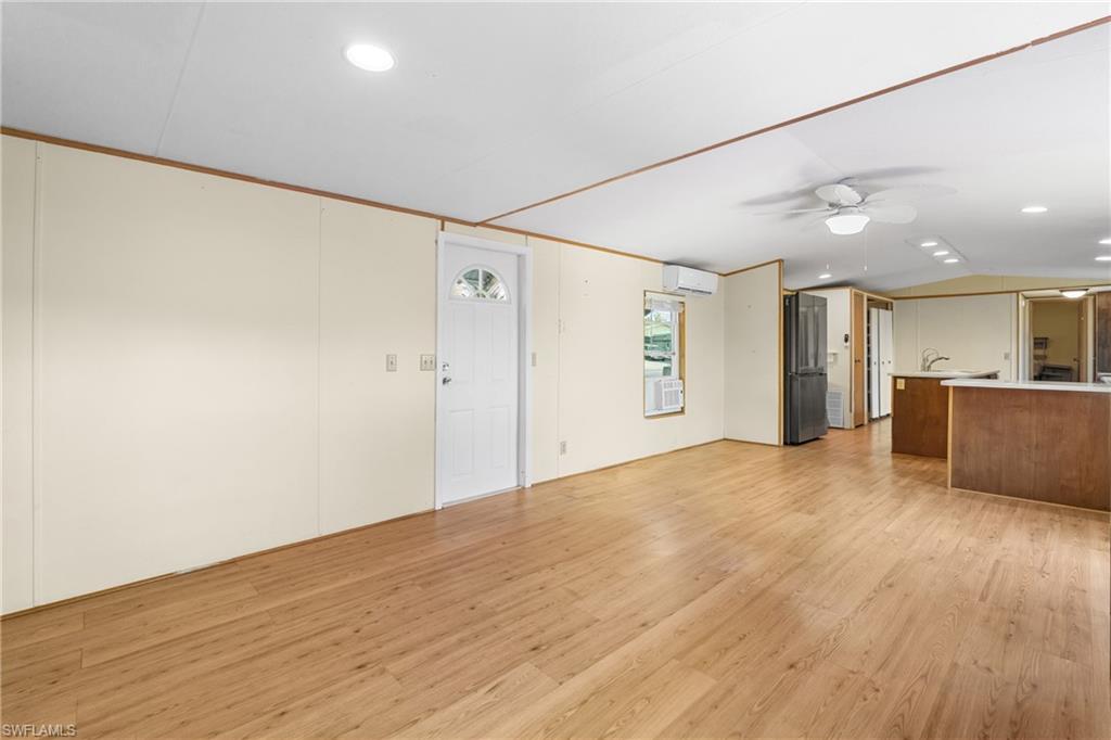 EVERGLADES TOWN - Residential