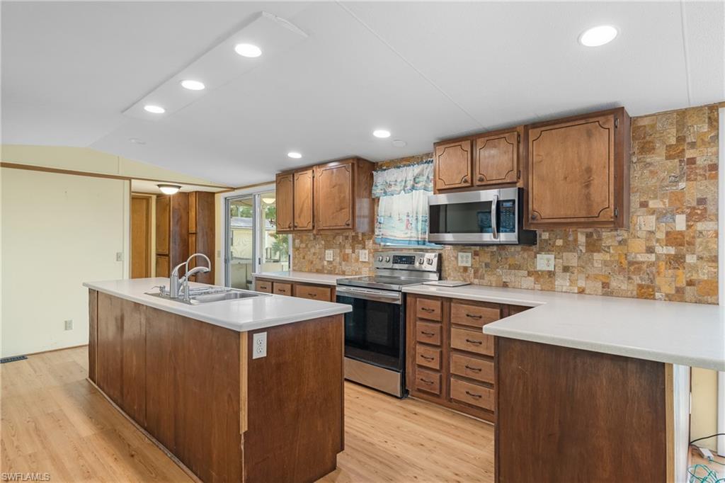 EVERGLADES TOWN - Residential