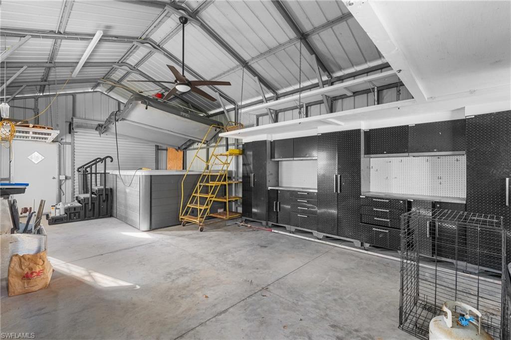 EVERGLADES TOWN - Residential