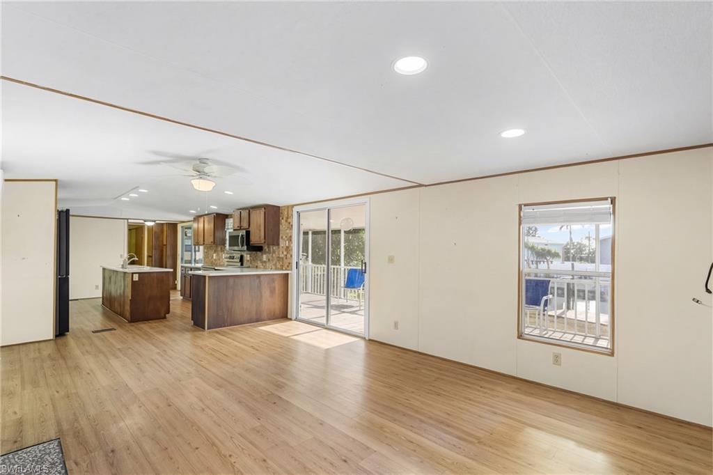 EVERGLADES TOWN - Residential