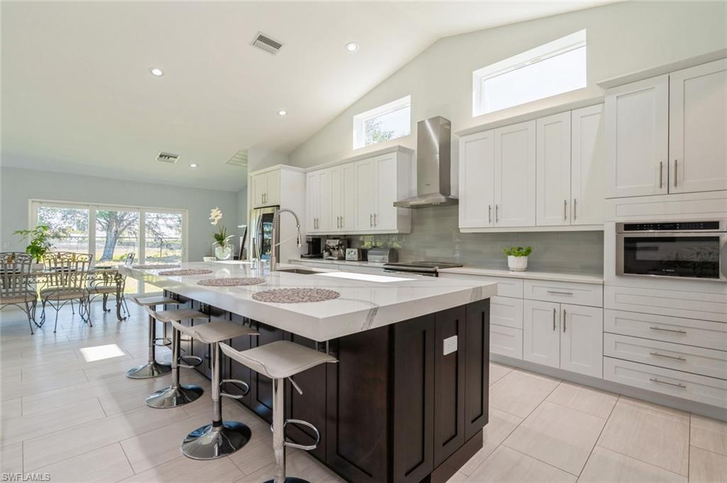 LEXINGTON AT LONE OAK - Residential