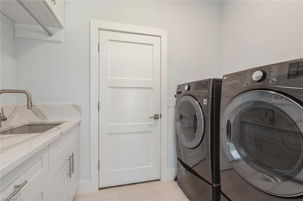 LEXINGTON AT LONE OAK - Residential