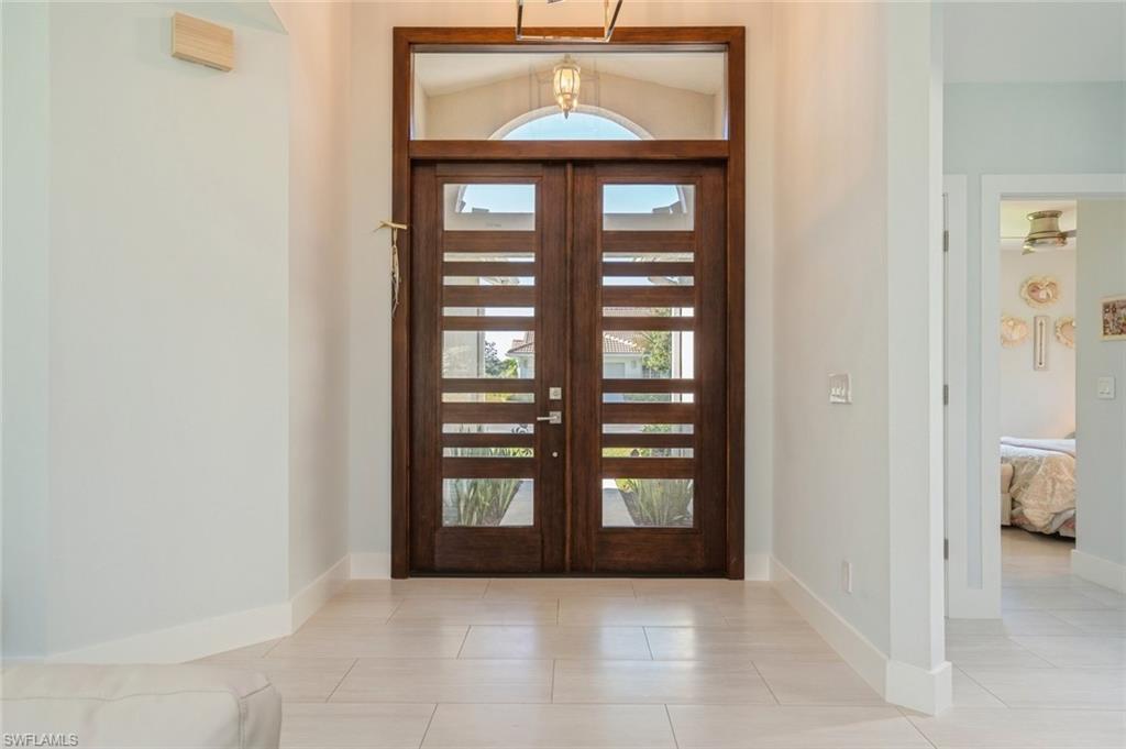 LEXINGTON AT LONE OAK - Residential