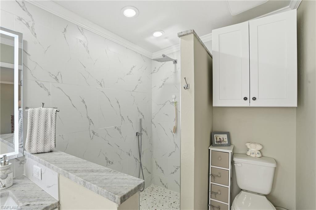 PINE LAKES COUNTRY CLUB - Residential