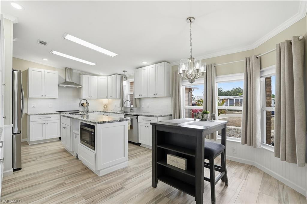 PINE LAKES COUNTRY CLUB - Residential