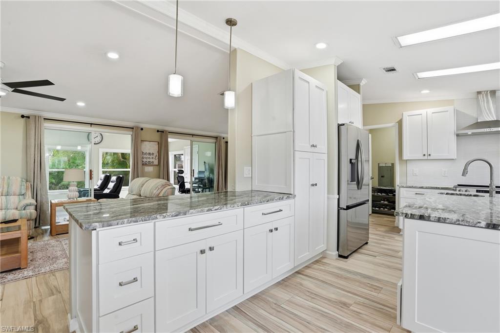 PINE LAKES COUNTRY CLUB - Residential