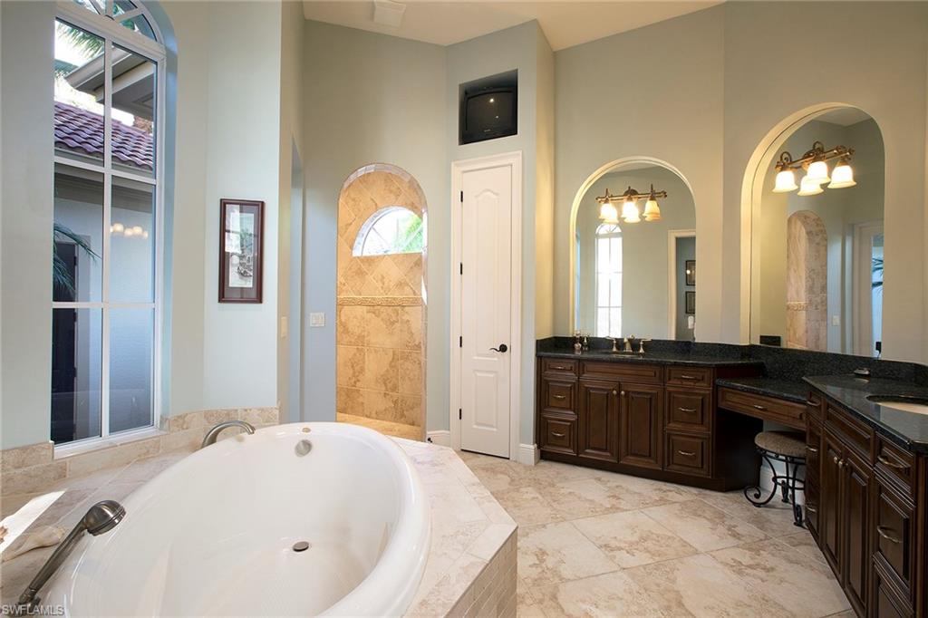 OAKBROOK - Residential