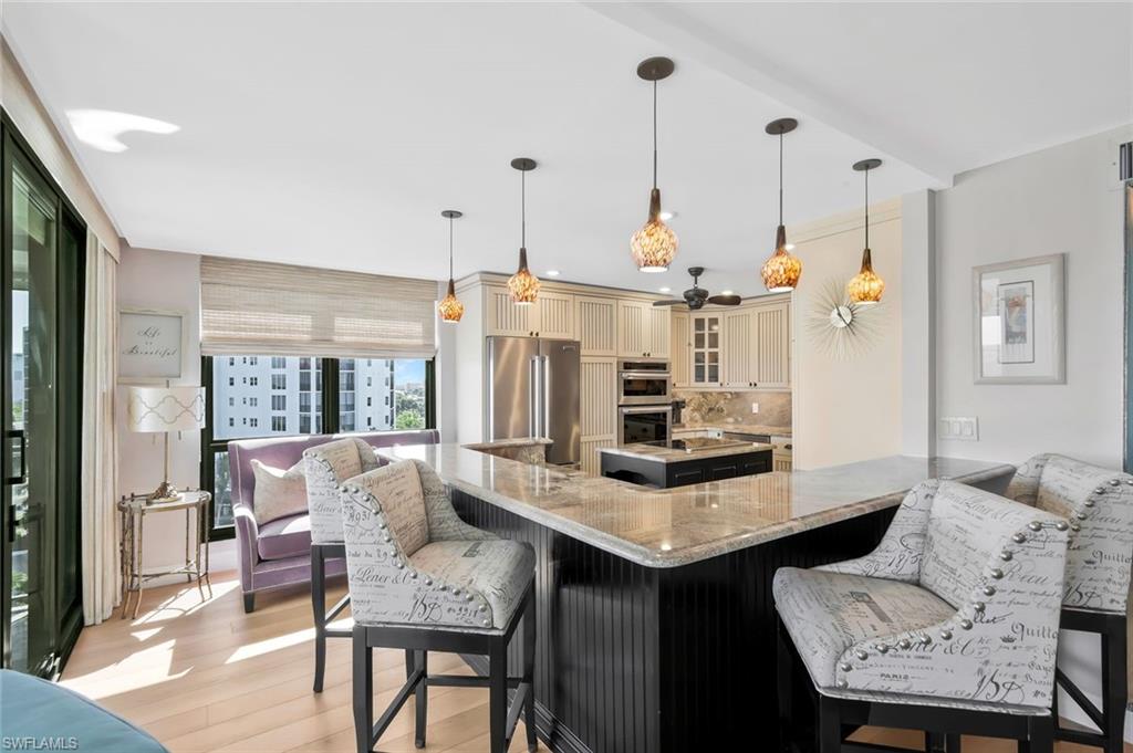 THE PALMS OF BAY BEACH - Residential