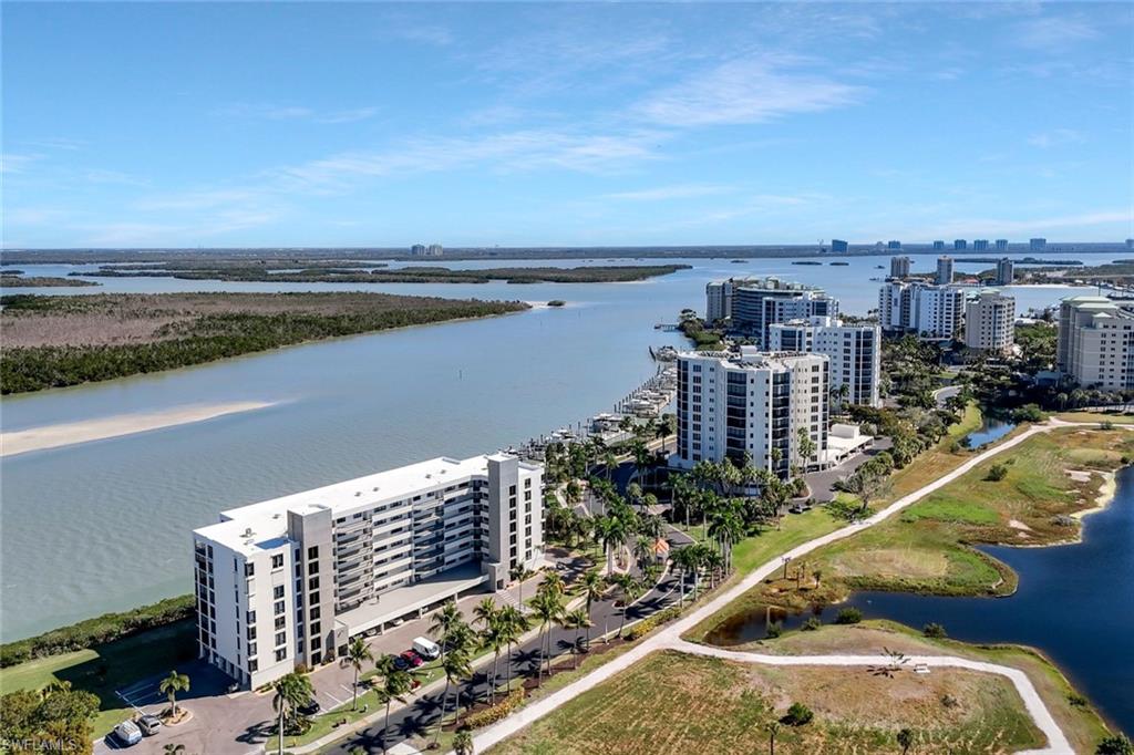 THE PALMS OF BAY BEACH - Residential