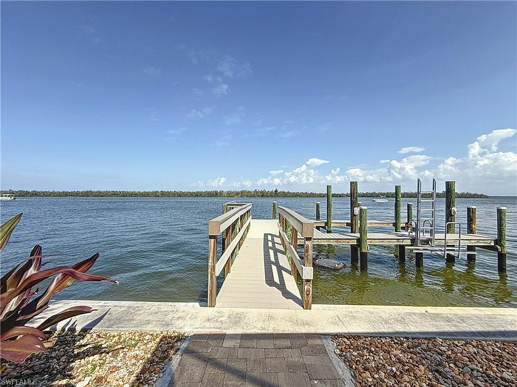 HOLIDAY HEIGHTS - Residential