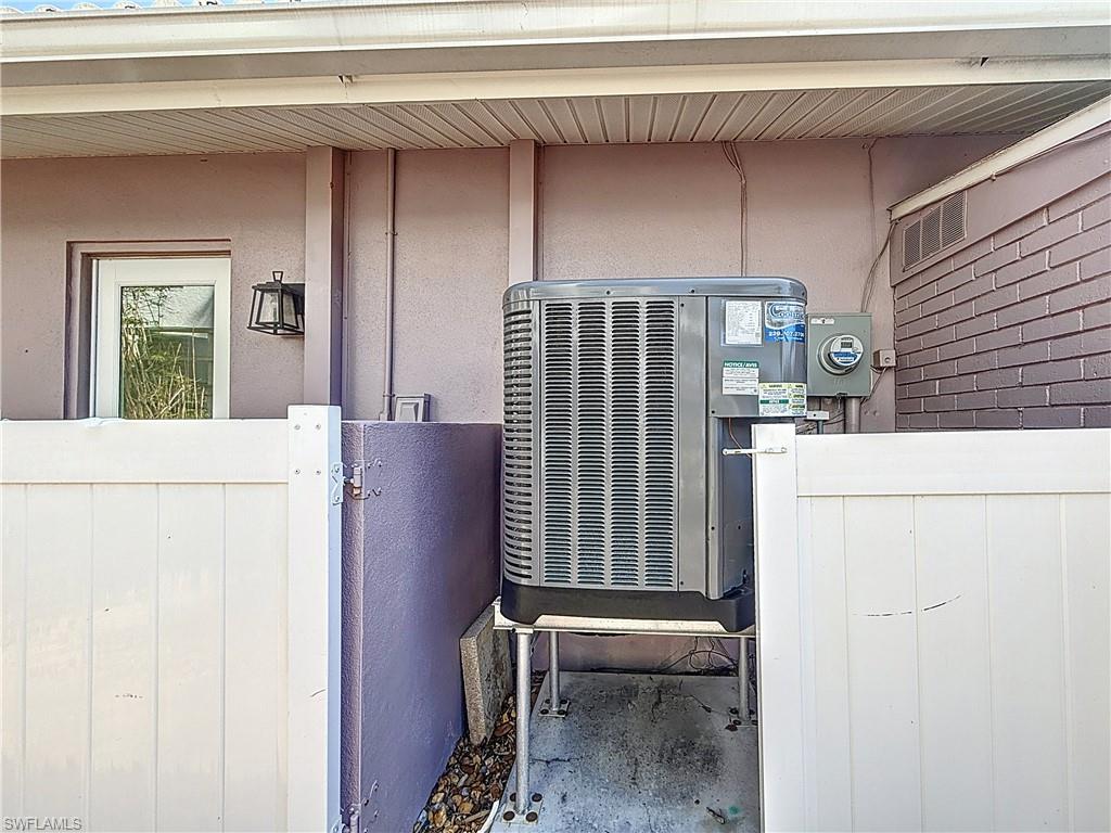 HOLIDAY HEIGHTS - Residential