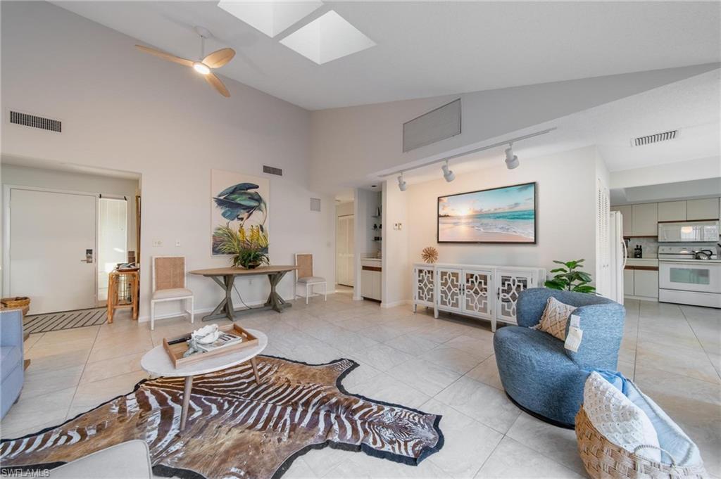 PELICAN RIDGE - Residential Lease