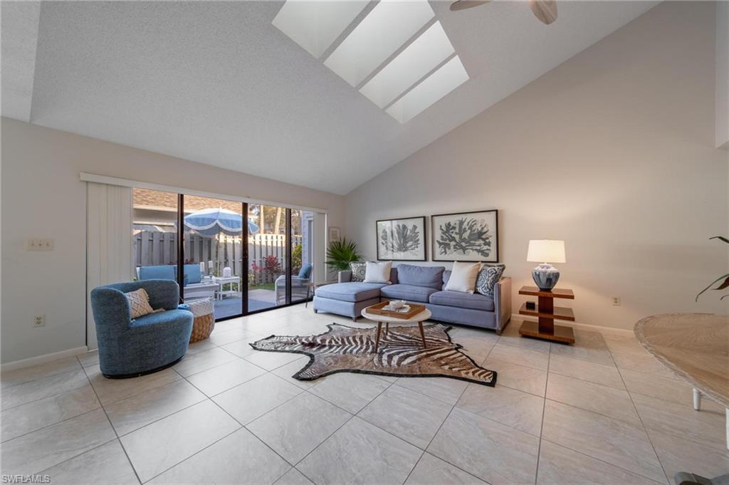 PELICAN RIDGE - Residential Lease