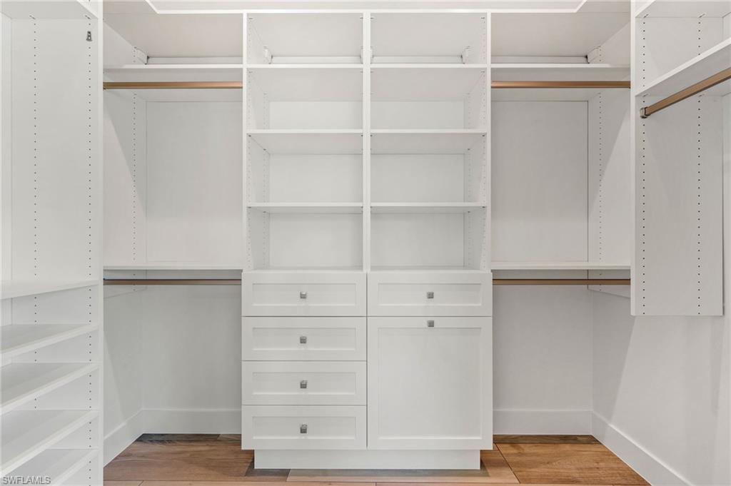 DOLPHIN COVE - Residential