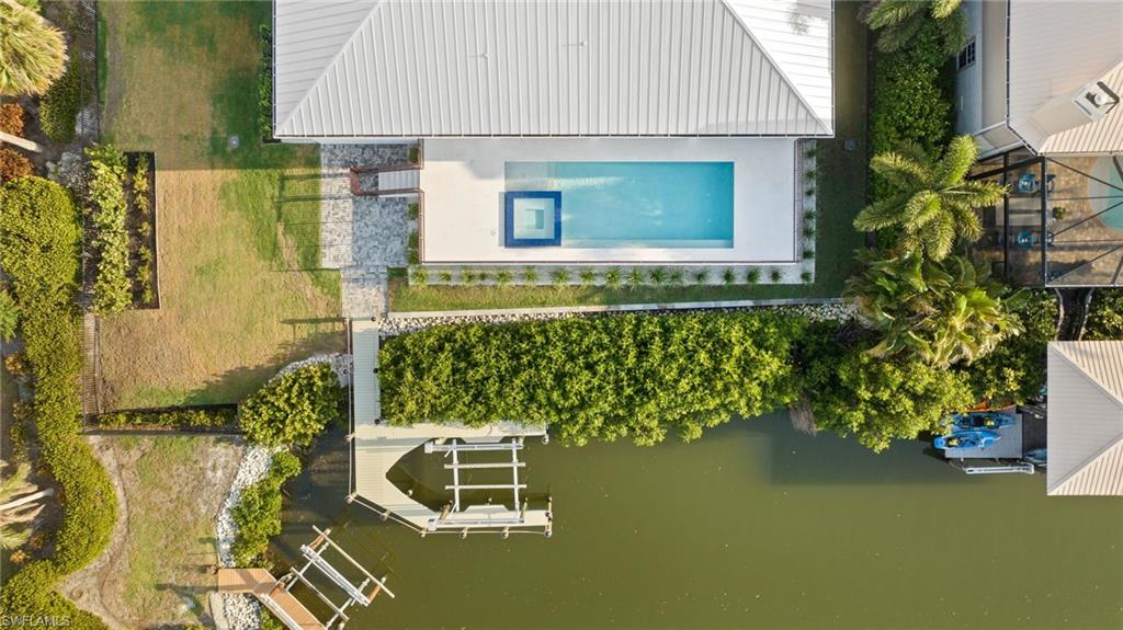 DOLPHIN COVE - Residential