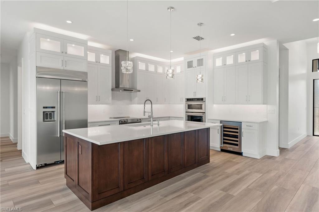 DOLPHIN COVE - Residential