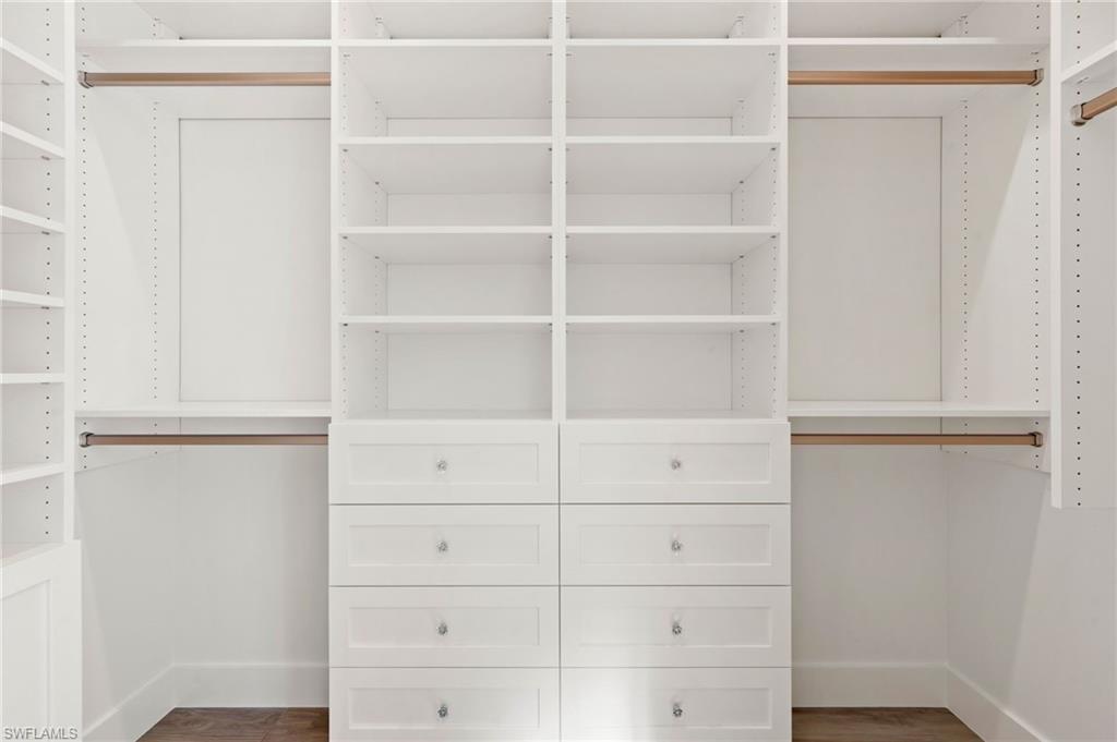 DOLPHIN COVE - Residential