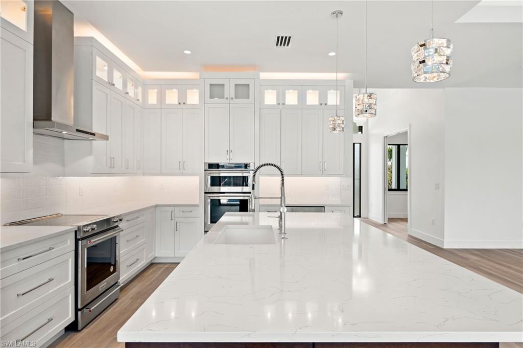 DOLPHIN COVE - Residential