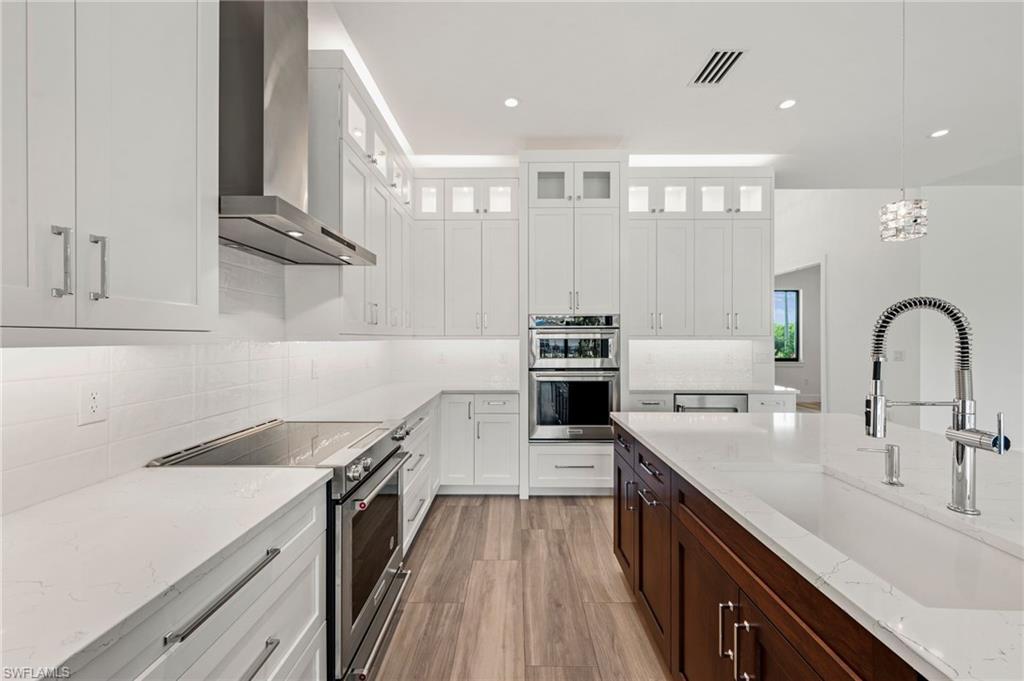 DOLPHIN COVE - Residential