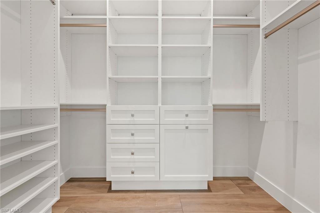 DOLPHIN COVE - Residential