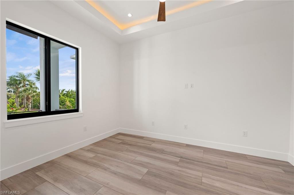 DOLPHIN COVE - Residential