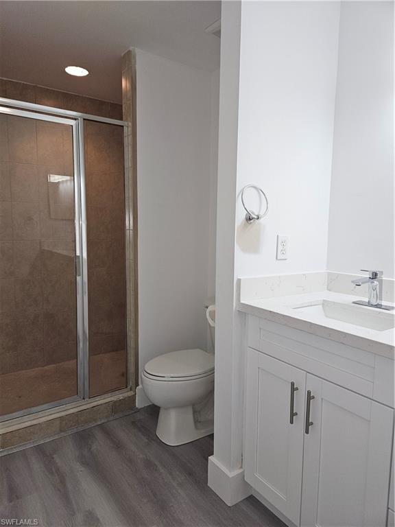 THE COVE AT SIX MILE - Residential Lease