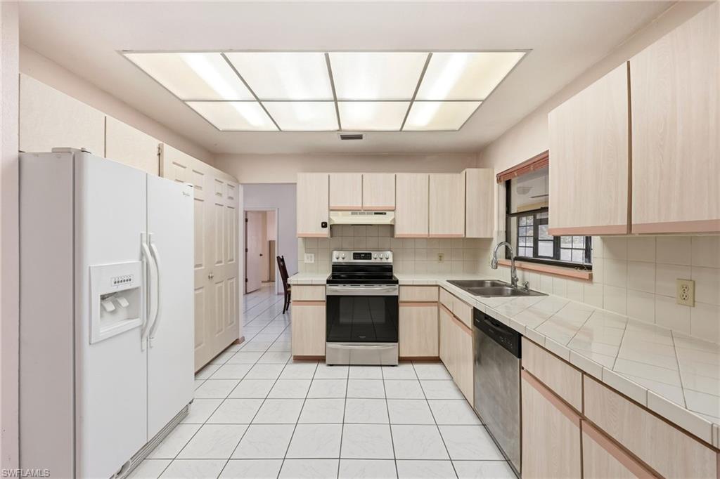 PORT CHARLOTTE - Residential