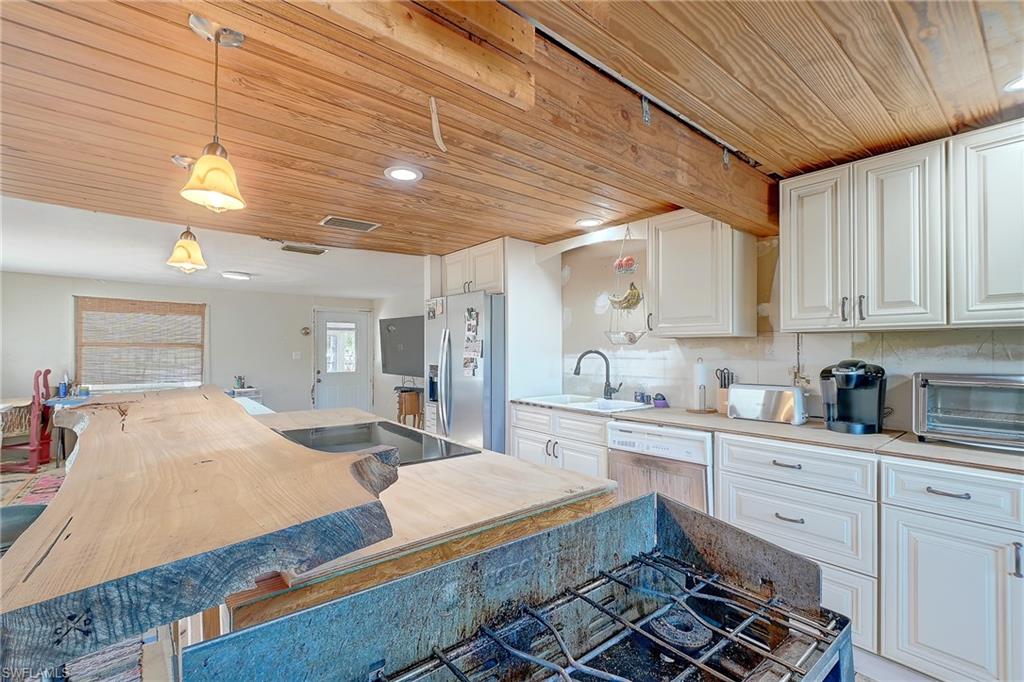 NORTH FORT MYERS - Residential